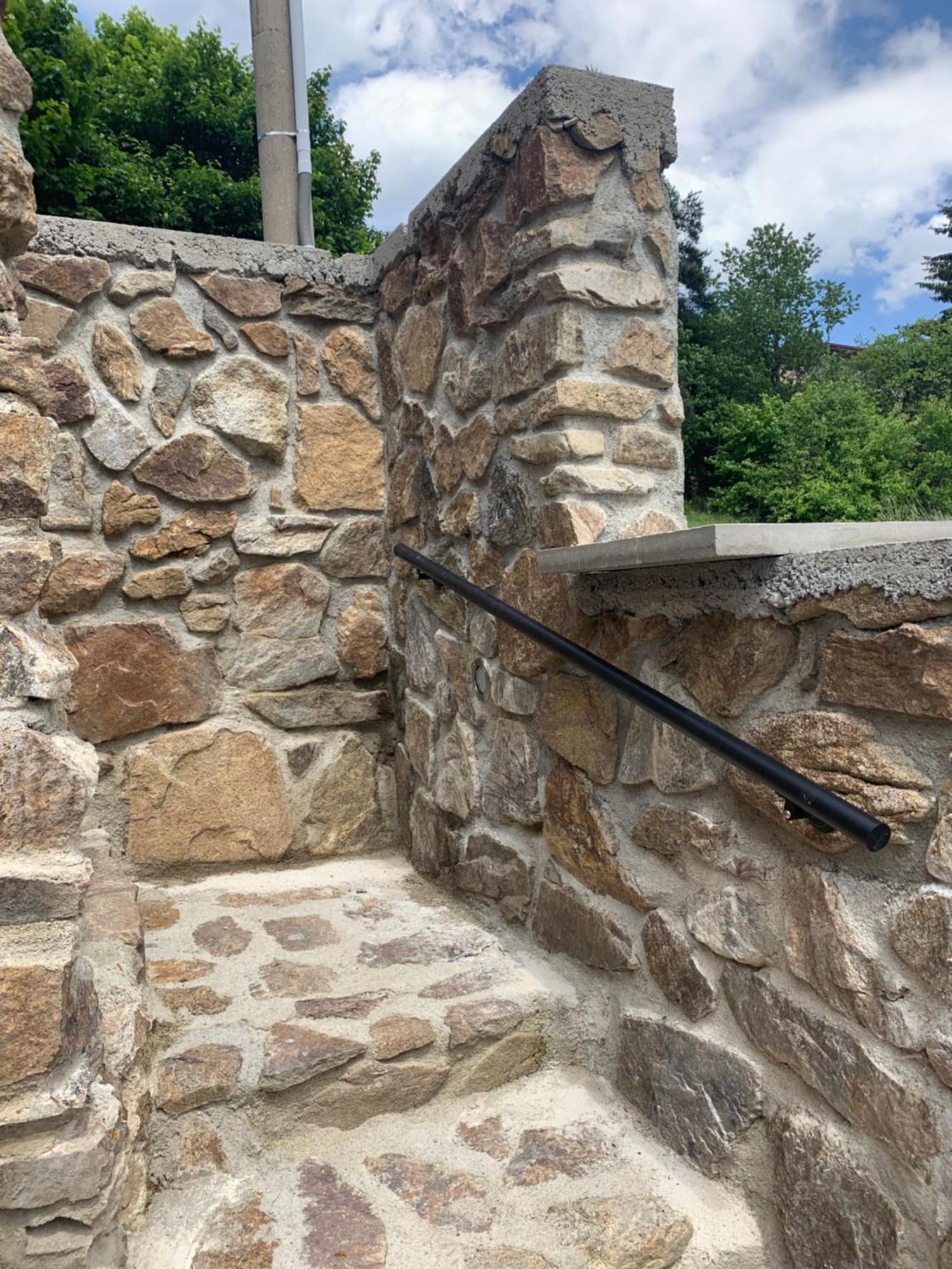 Penzion Pod Peci Lenora エクステリア 写真